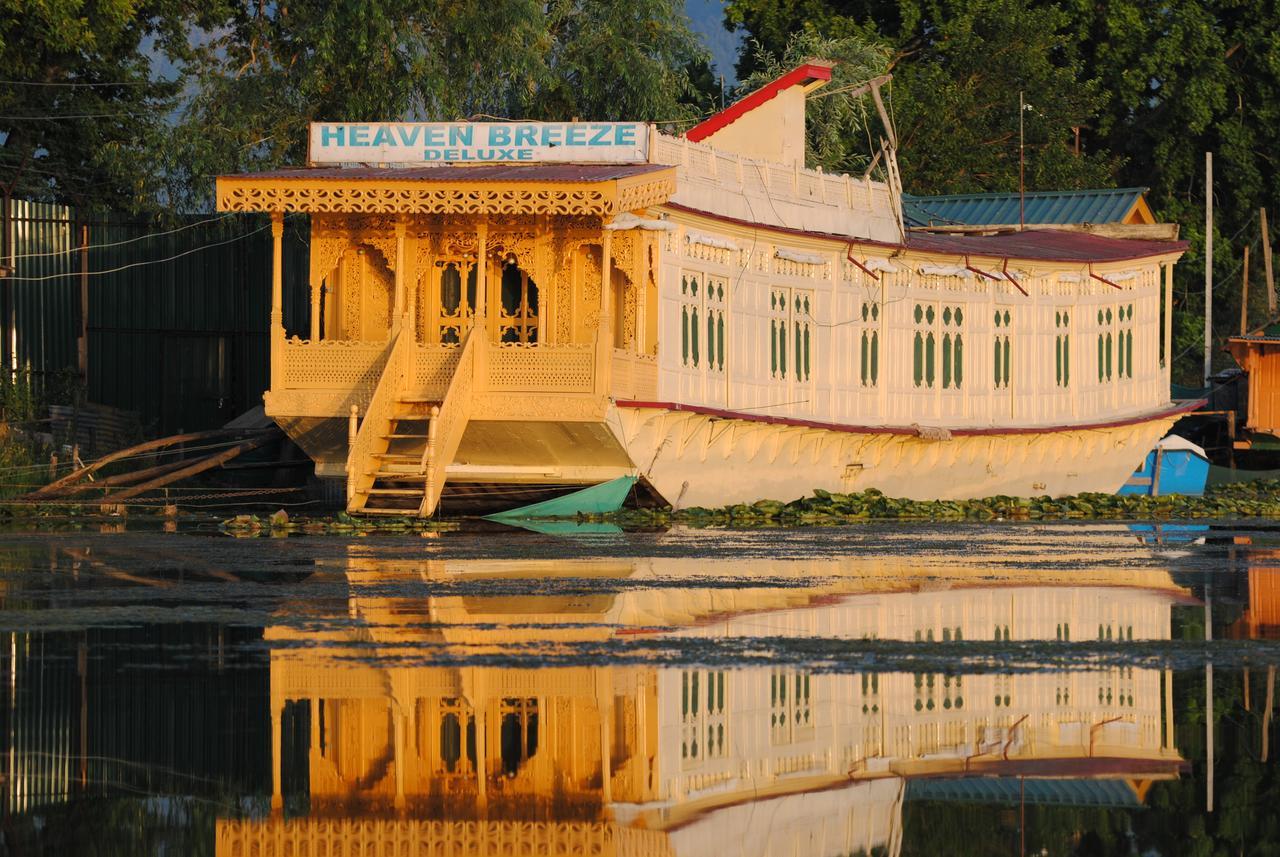 Отель Heaven Breeze Group Of Houseboats Сринагар Экстерьер фото